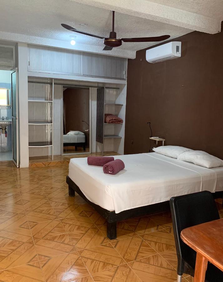 Spanglish Hostel Valladolid  Dış mekan fotoğraf
