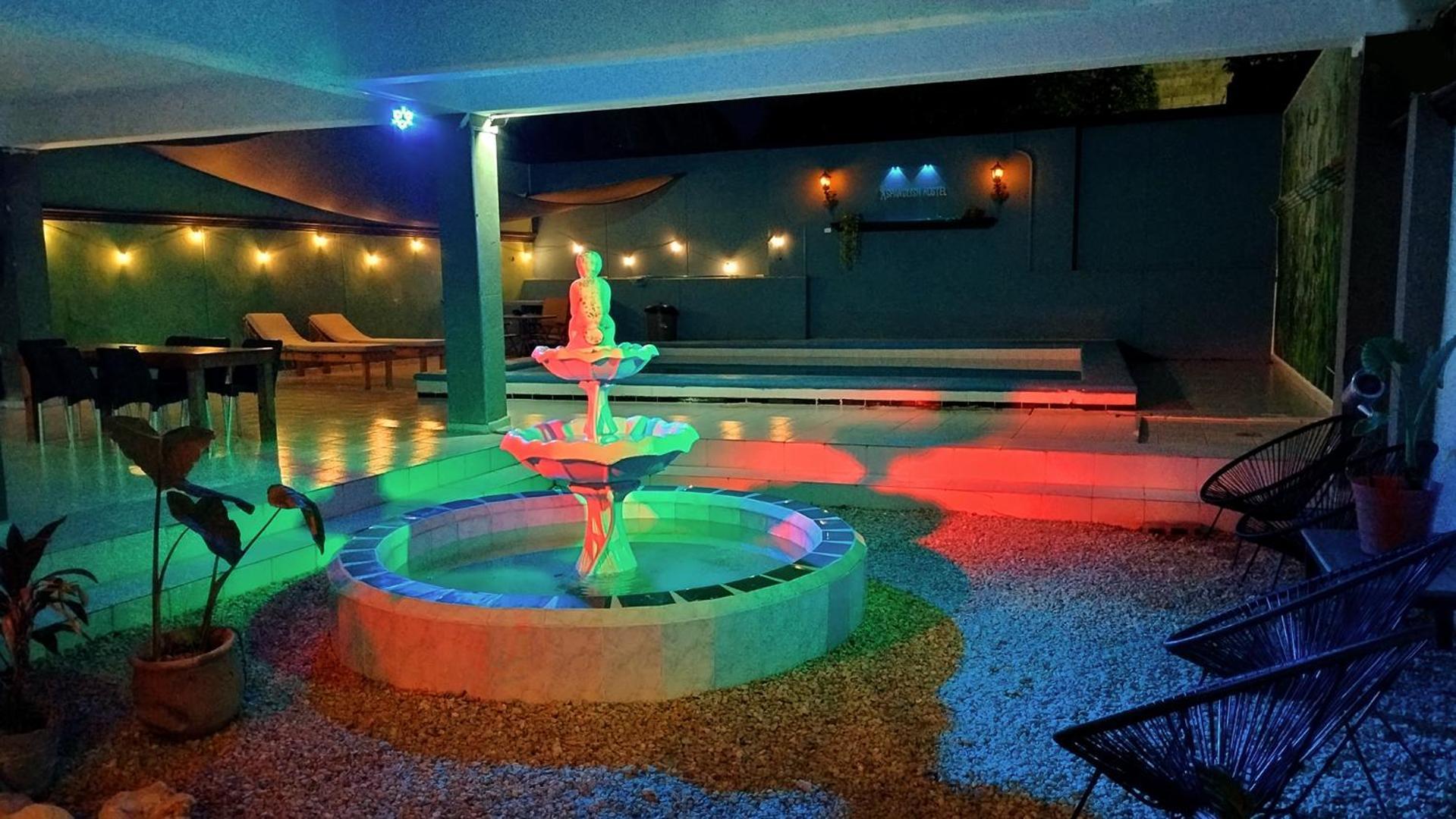 Spanglish Hostel Valladolid  Dış mekan fotoğraf